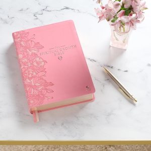 The Spiritual Growth Bible, Study Bible, NLT - New Living Translation Holy Bible, Faux Leather, Pink (NLT Spiritual Growth Editions)